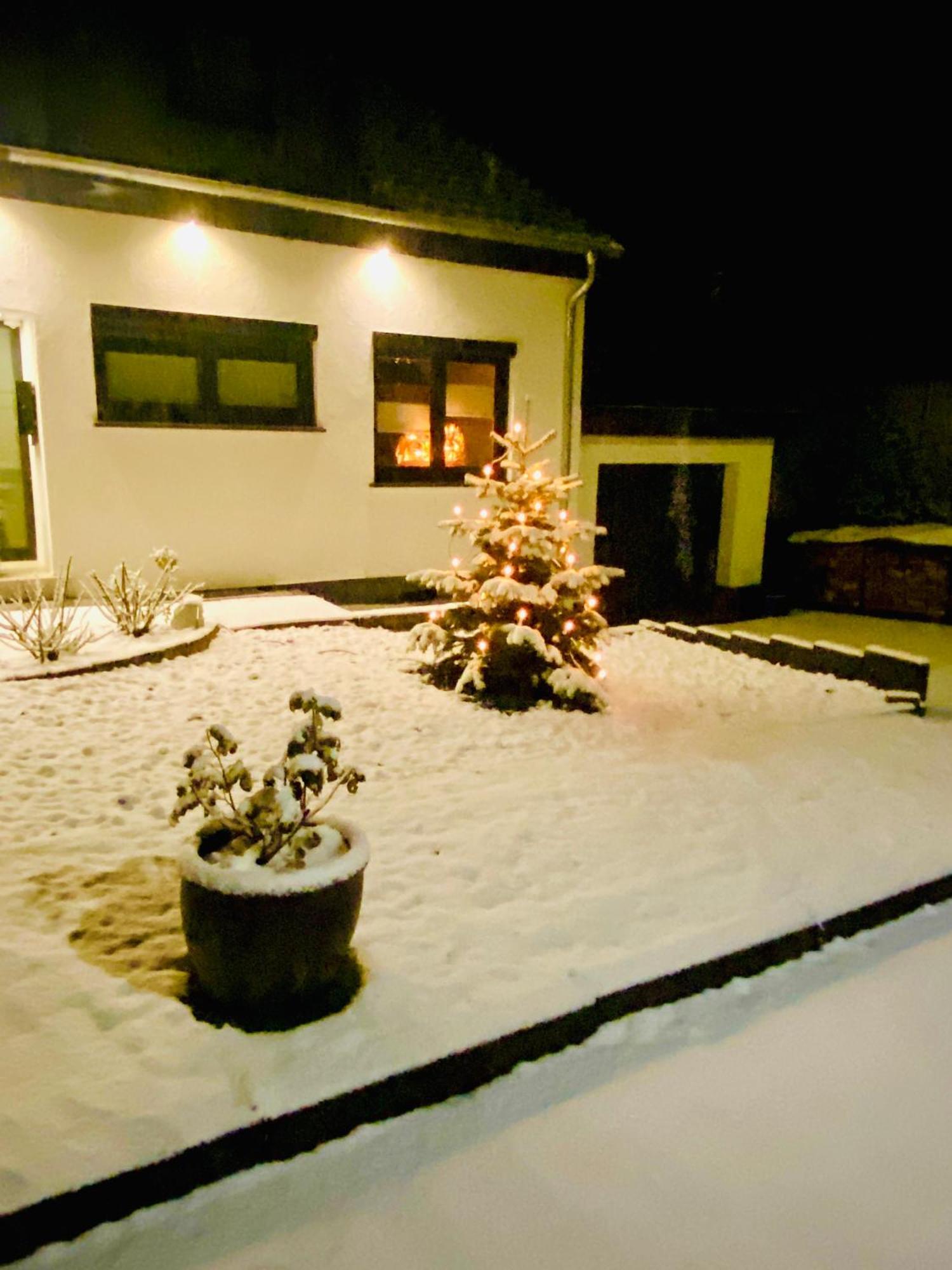Ferienwohnung "Bei Freunden" Naumburg  ภายนอก รูปภาพ
