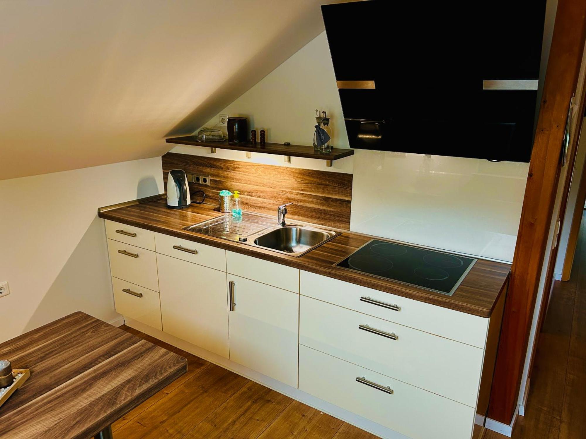 Ferienwohnung "Bei Freunden" Naumburg  ภายนอก รูปภาพ