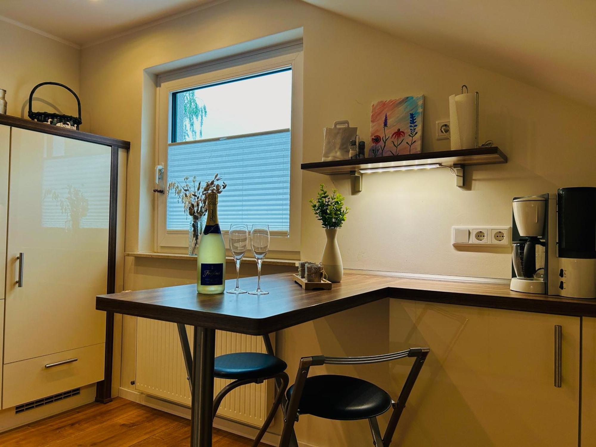 Ferienwohnung "Bei Freunden" Naumburg  ภายนอก รูปภาพ
