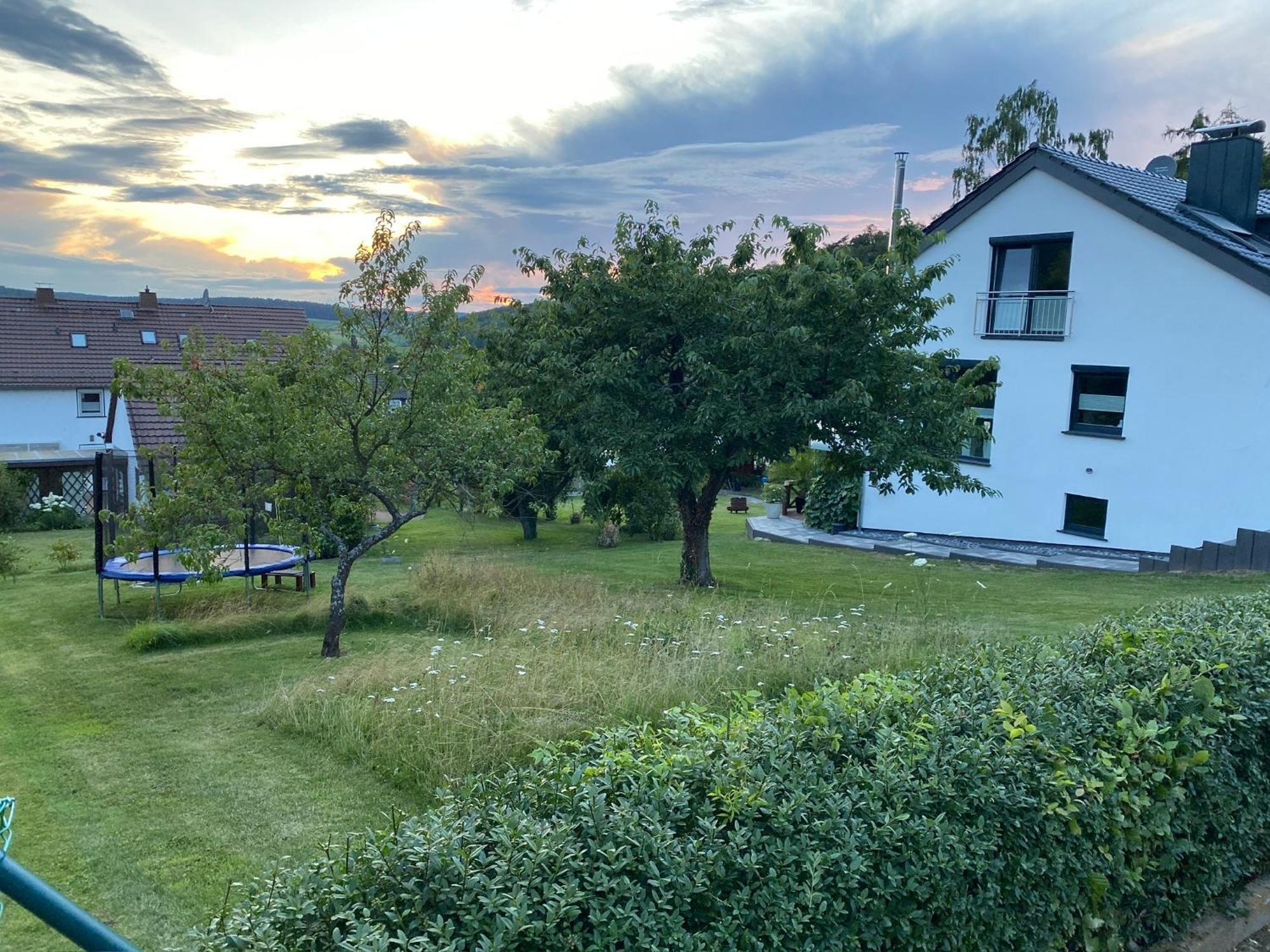 Ferienwohnung "Bei Freunden" Naumburg  ภายนอก รูปภาพ